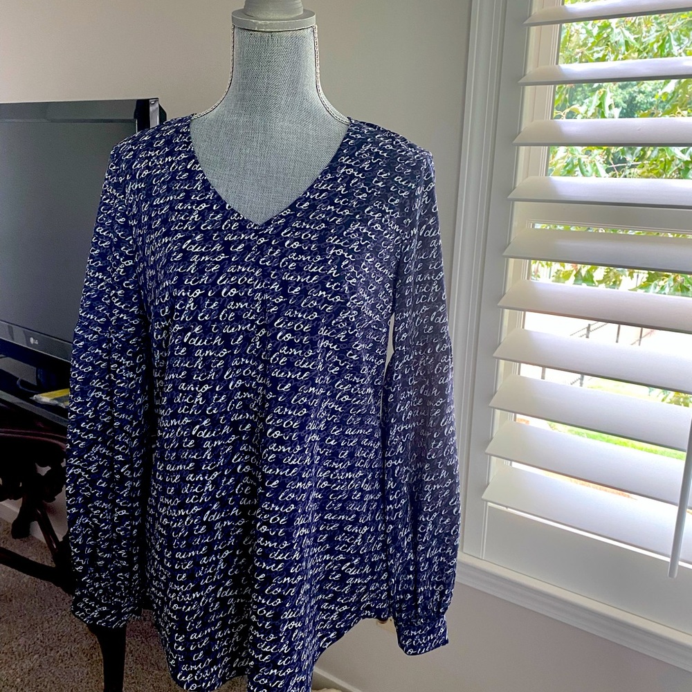 Cabi long sleeve blouse. NWOT. Size small, polyester, washable.